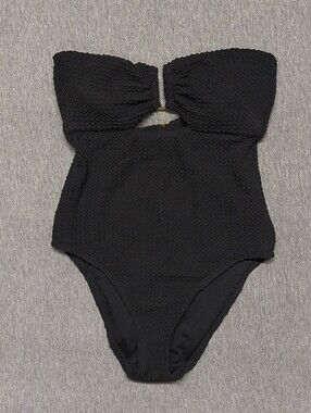 Shade & Shore Women’s Crochet U‑Wire Medium‑Coverage One‑Piece Swimsuit – Black